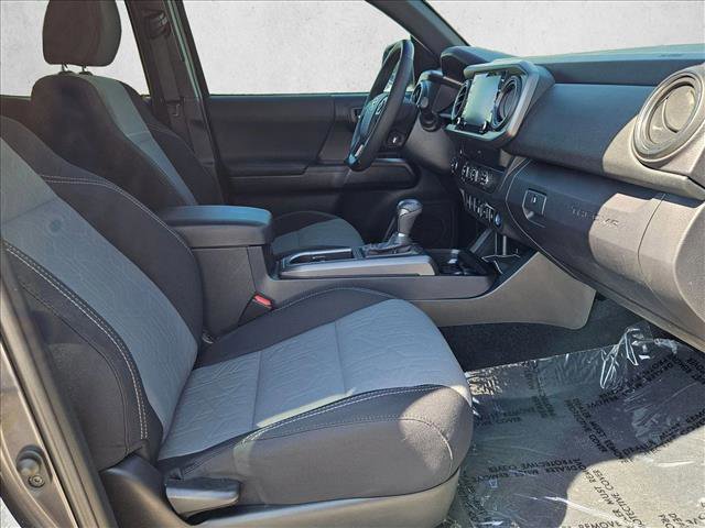 Used 2020 Toyota Tacoma TRD Sport w/ Technology Package image 20