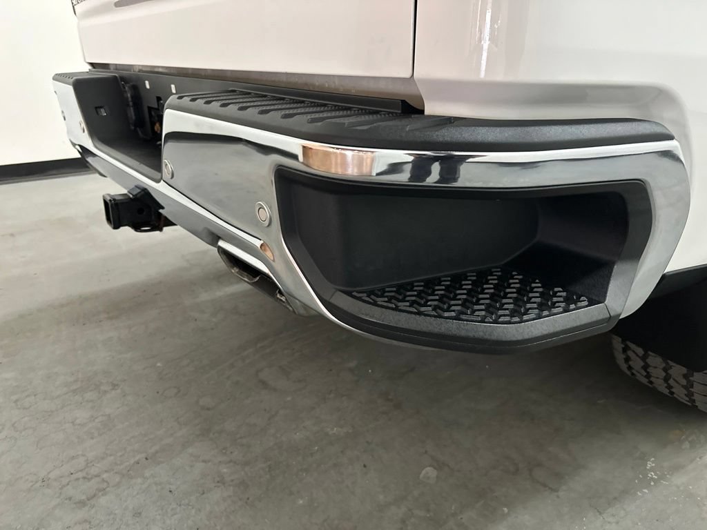 Used 2019 Chevrolet Silverado 1500 LTZ w/ LTZ Premium Package AWD/4WD image 10