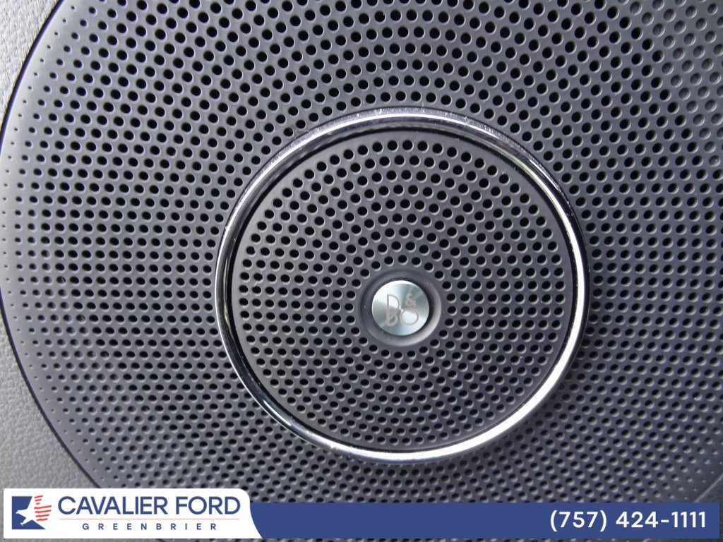 Certified 2024 Ford Expedition Limited image 23