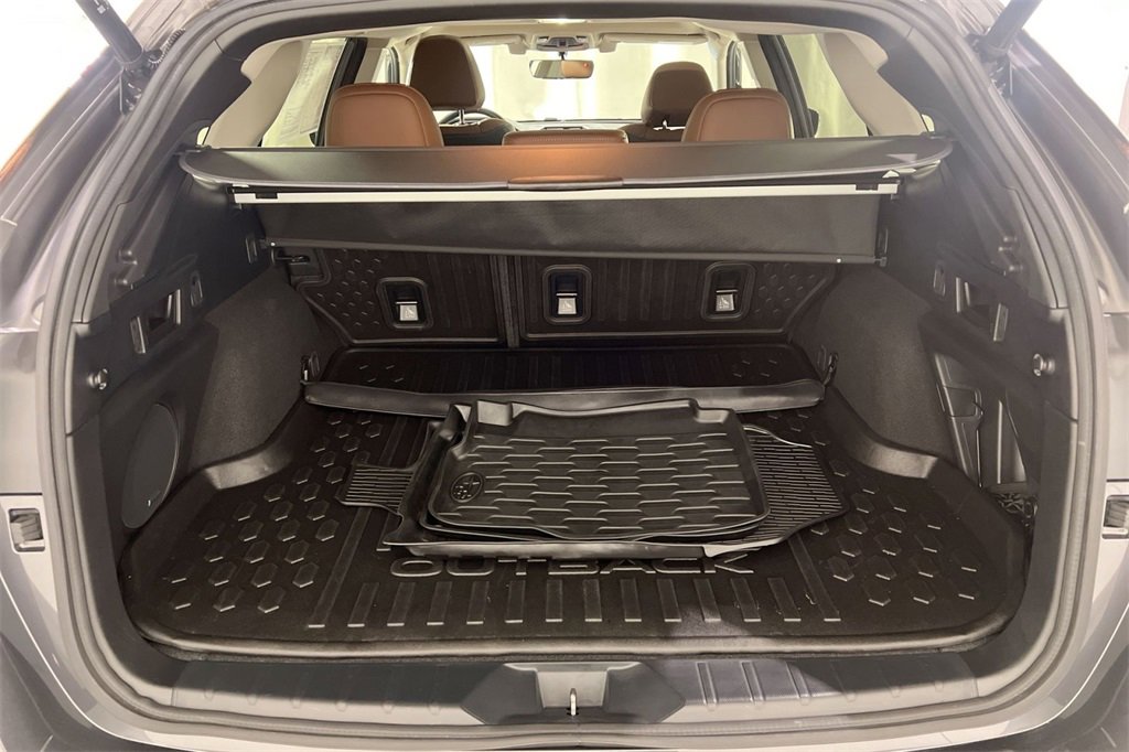 Used 2020 Subaru Outback Touring XT image 27