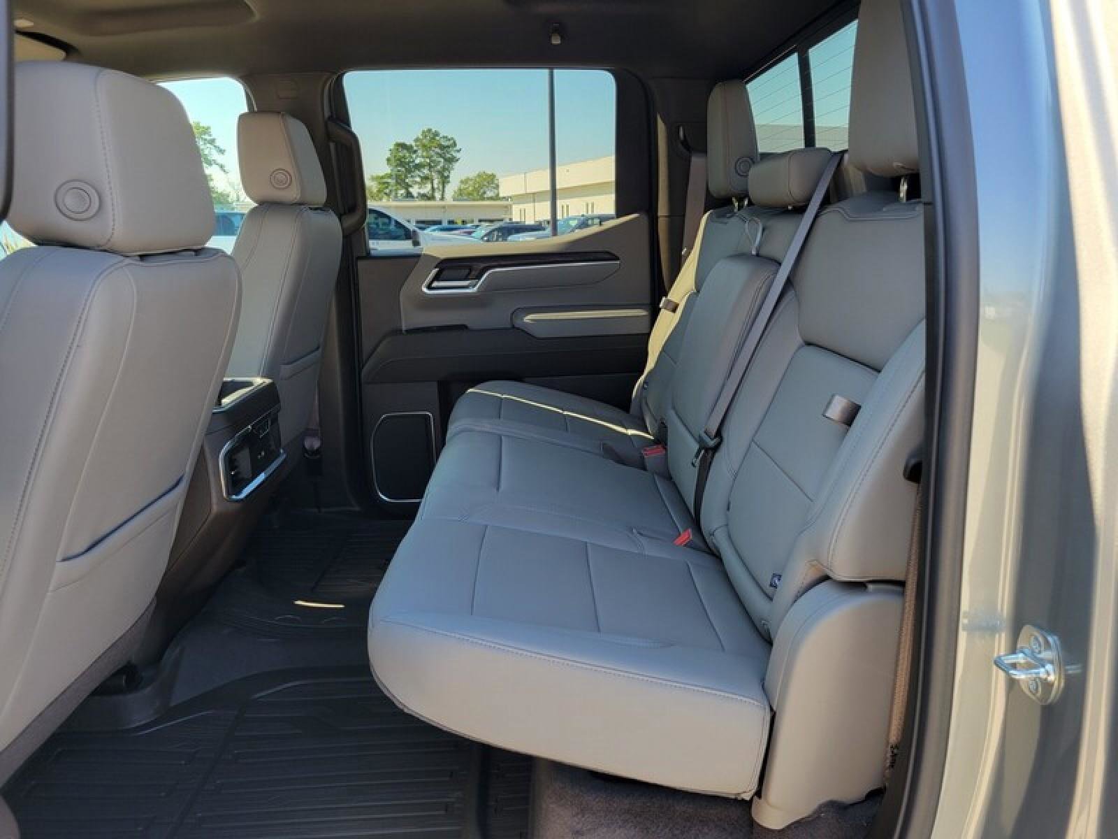 New 2026 GMC Sierra 1500 SLT w/ SLT Premium Plus Package image 27