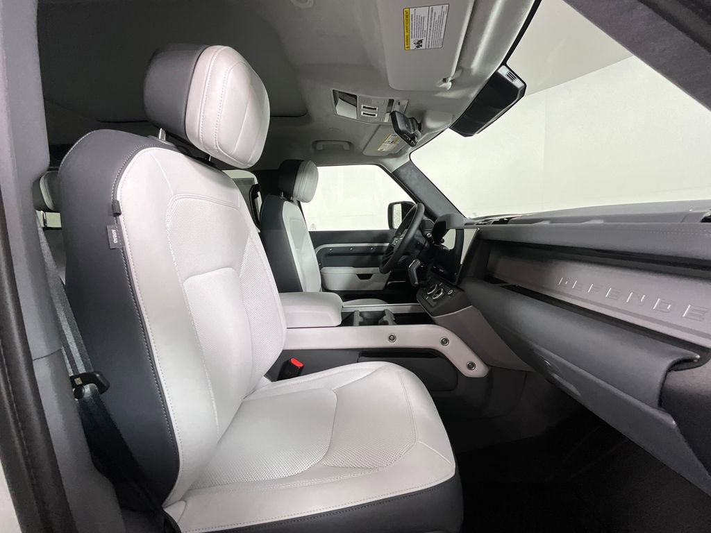 New 2026 Land Rover Defender 110 X image 3