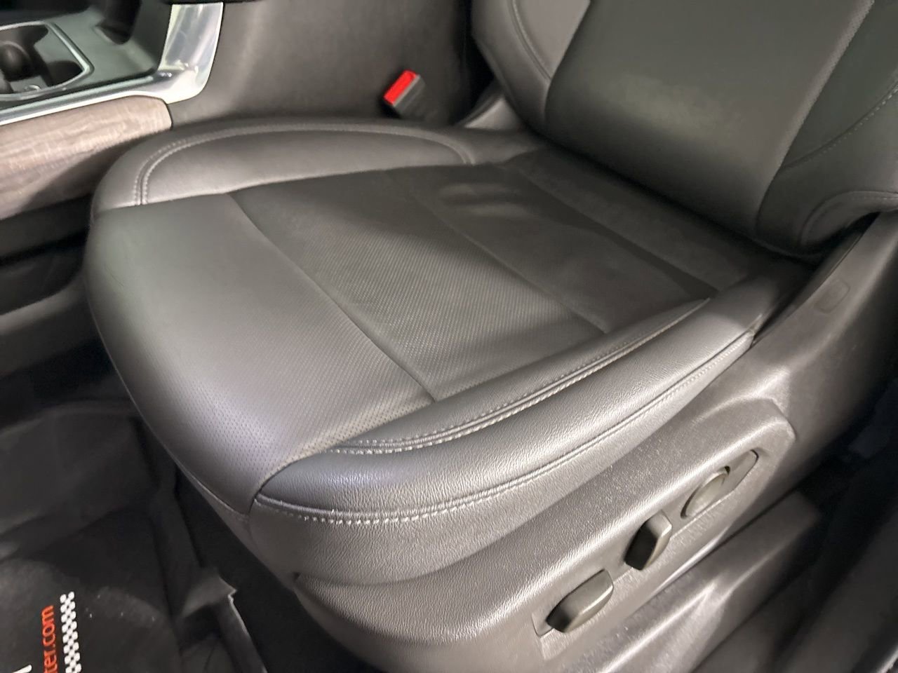 Used 2025 Chevrolet Silverado 3500 LTZ w/ LTZ Premium Package image 12