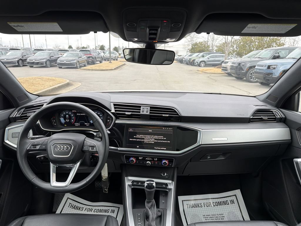 Used 2025 Audi Q3 2.0T Premium image 22