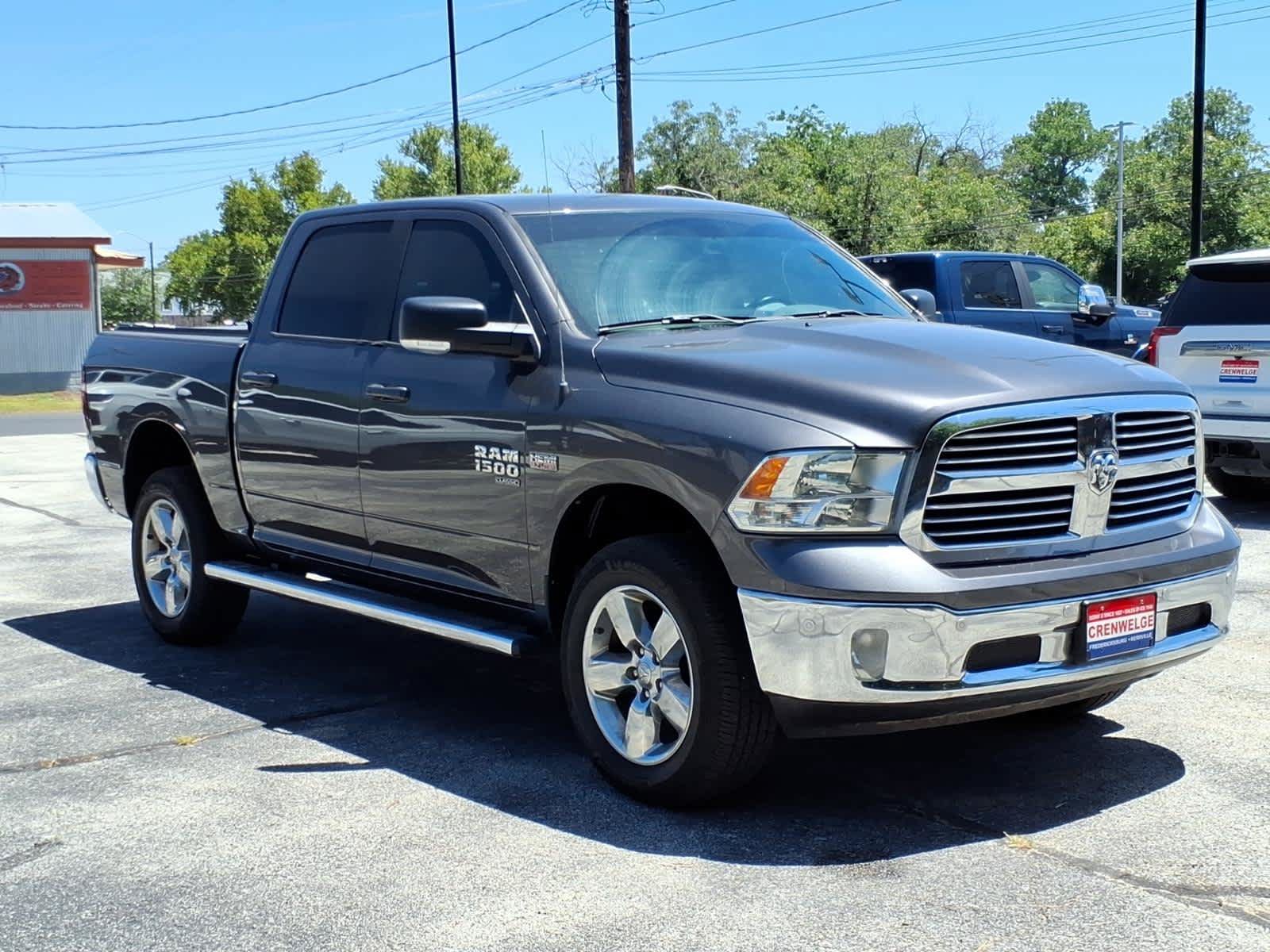 Used 2019 RAM 1500 Lone Star AWD/4WD image 2