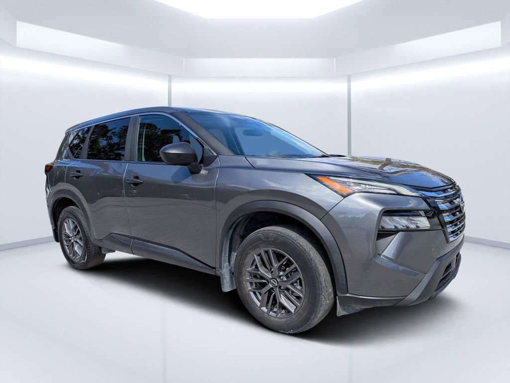 Used 2024 Nissan Rogue S FWD image 1