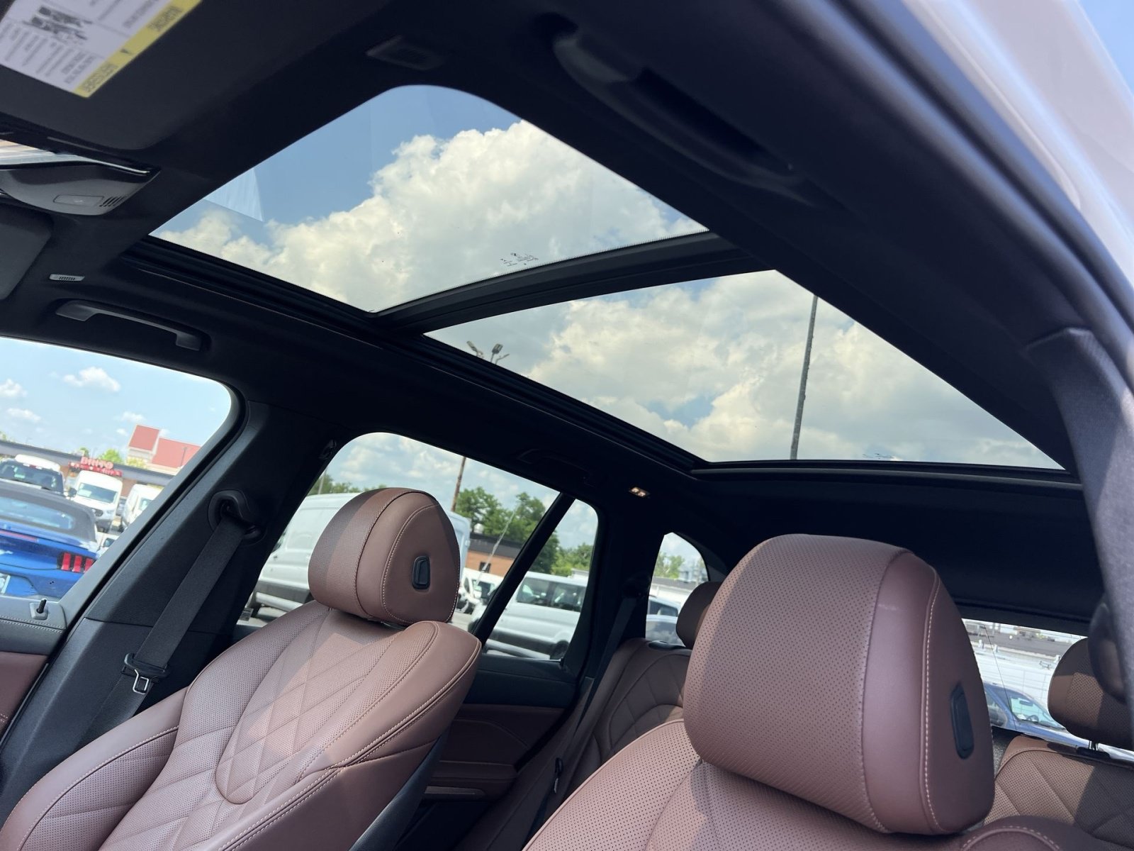 Used 2023 BMW X5 xDrive40i w/ Premium Package AWD/4WD image 24