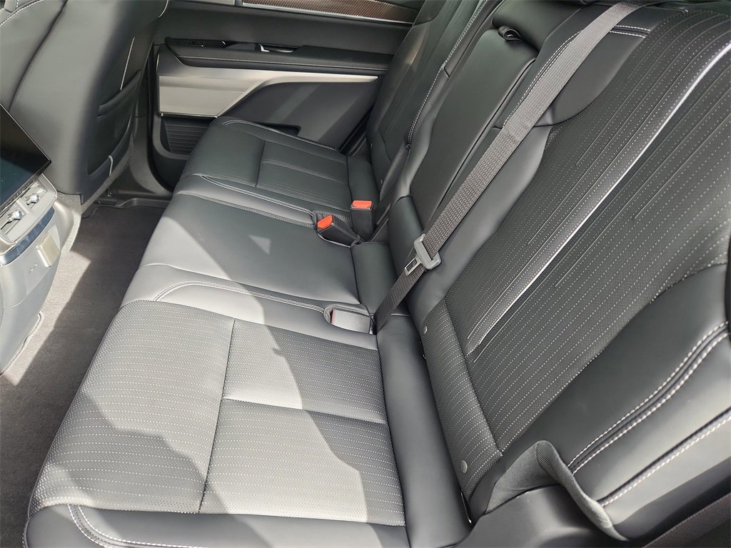 New 2026 Cadillac Vistiq Luxury image 21