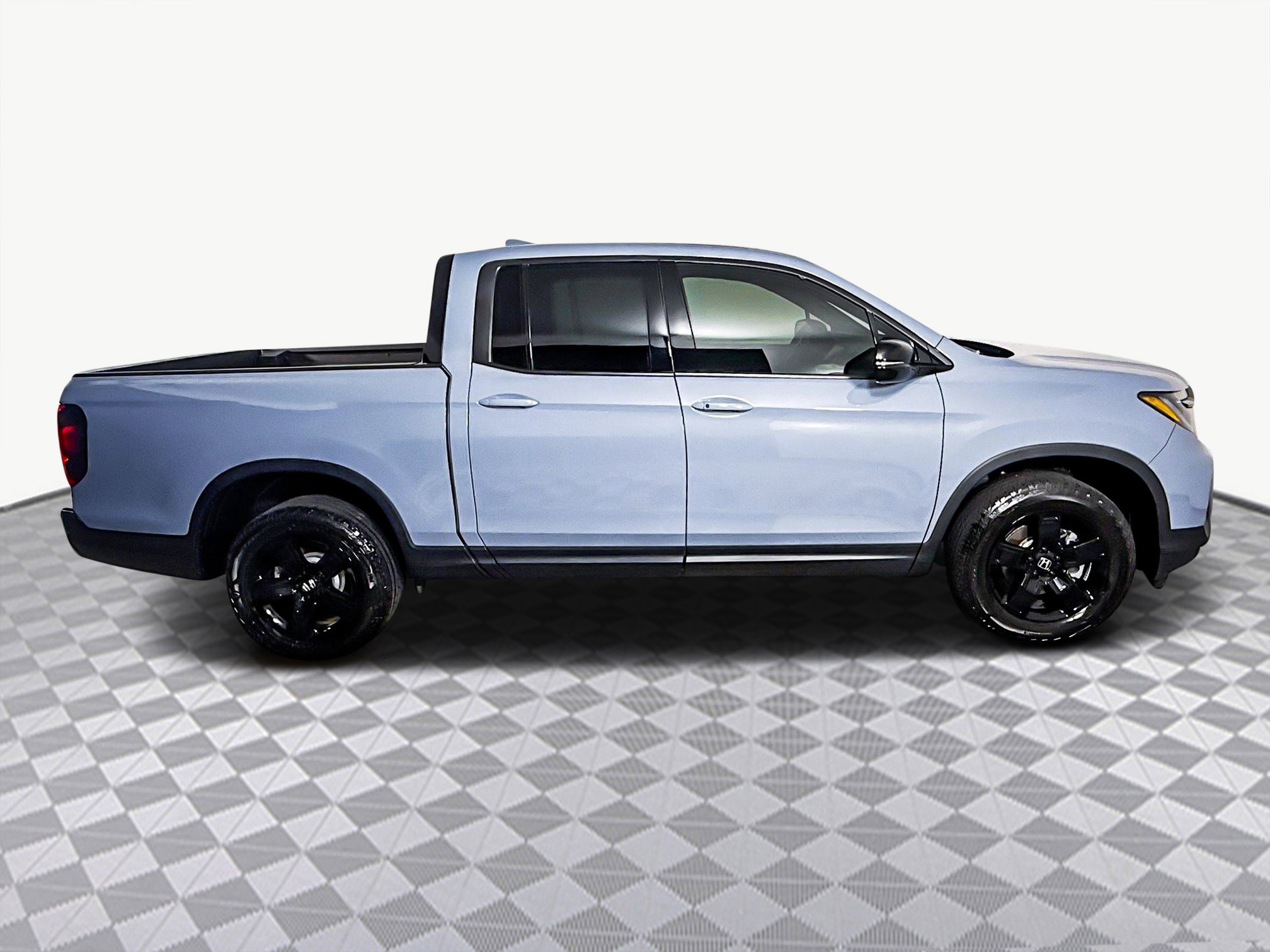 Used 2025 Honda Ridgeline Black Edition image 11