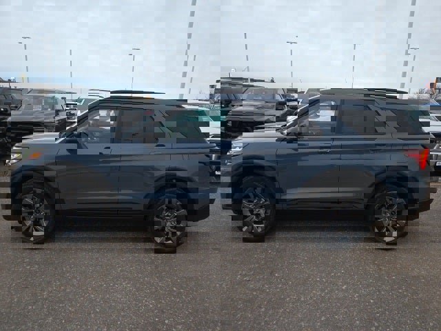 New 2026 Ford Explorer Active w/ Active Comfort Package image 2