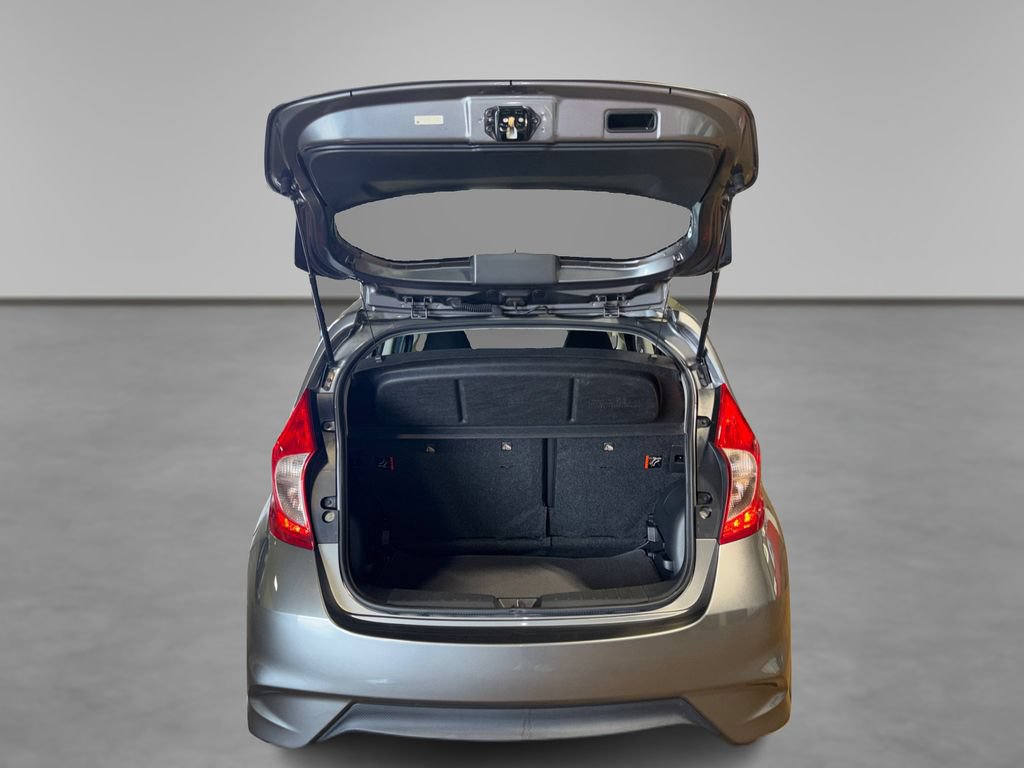 Used 2018 Nissan Versa Note S FWD image 12