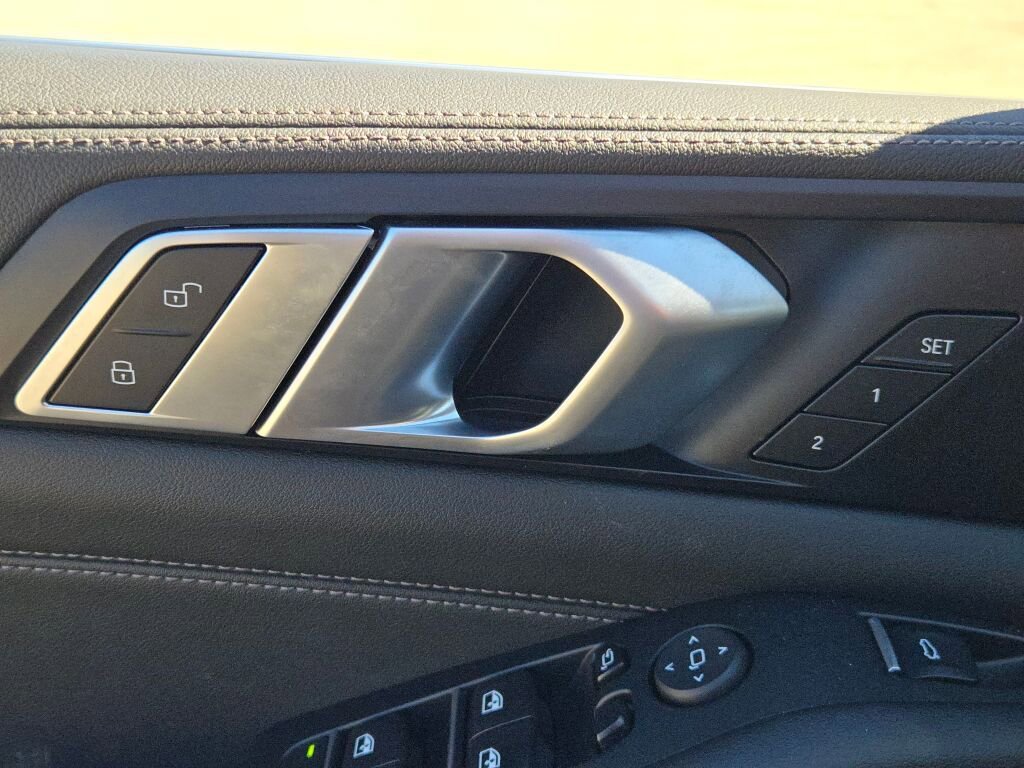 Used 2023 BMW X5 xDrive40i image 24