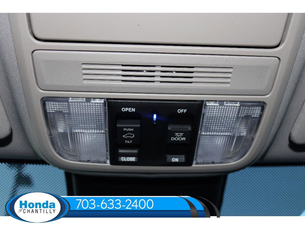 New 2026 Honda Odyssey Touring image 15