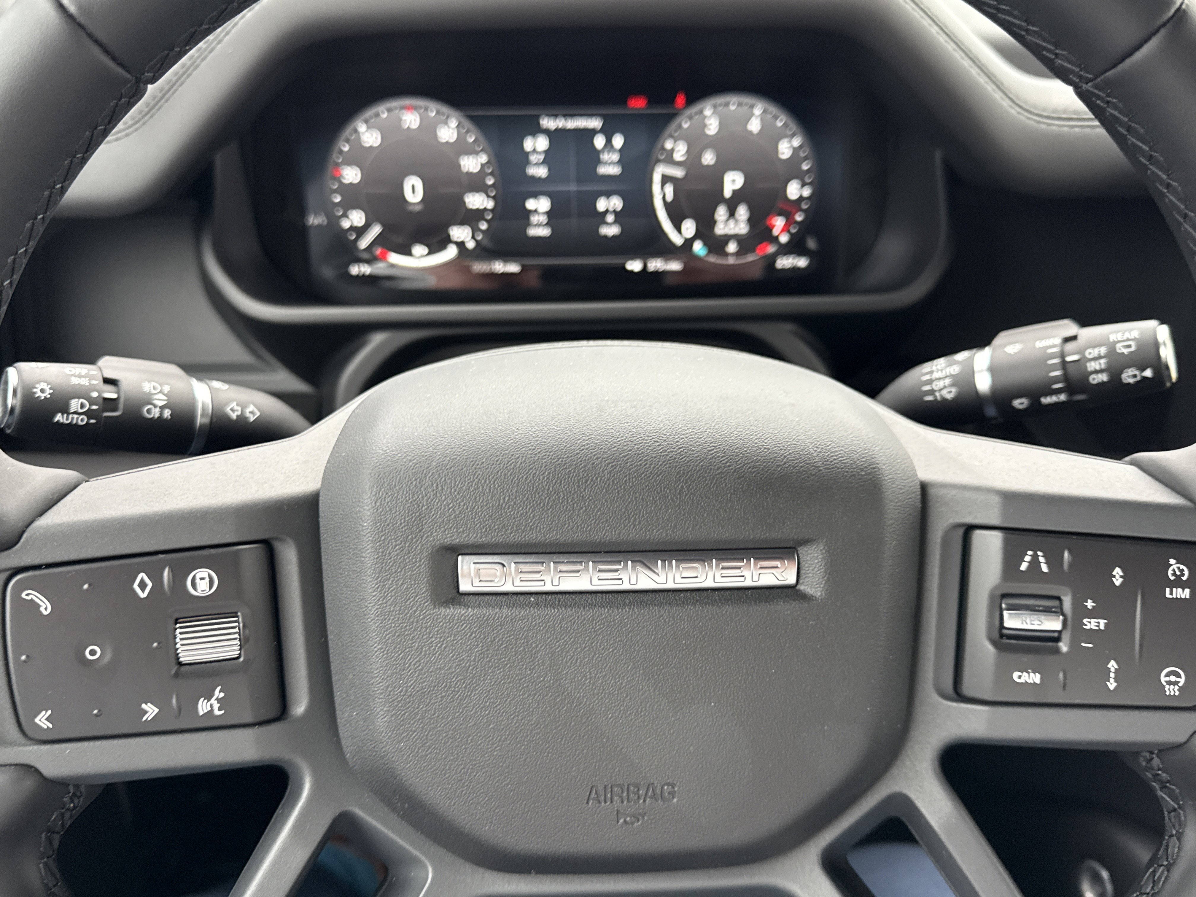 New 2026 Land Rover Defender 130 X-Dynamic SE image 13