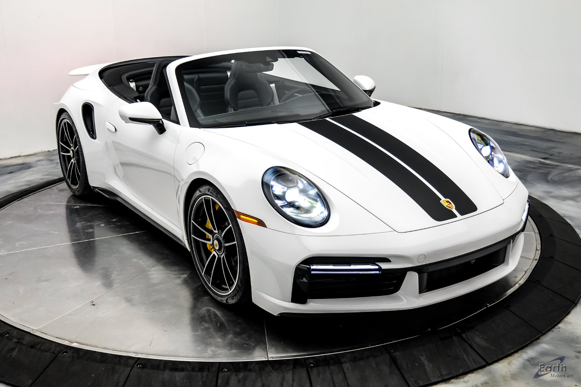 Used 2024 Porsche 911 Turbo S AWD/4WD image 32