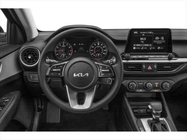 Used 2024 Kia Forte LXS w/ LXS Technology Package image 4