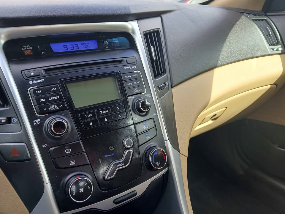 Used 2011 Hyundai Sonata GLS image 11