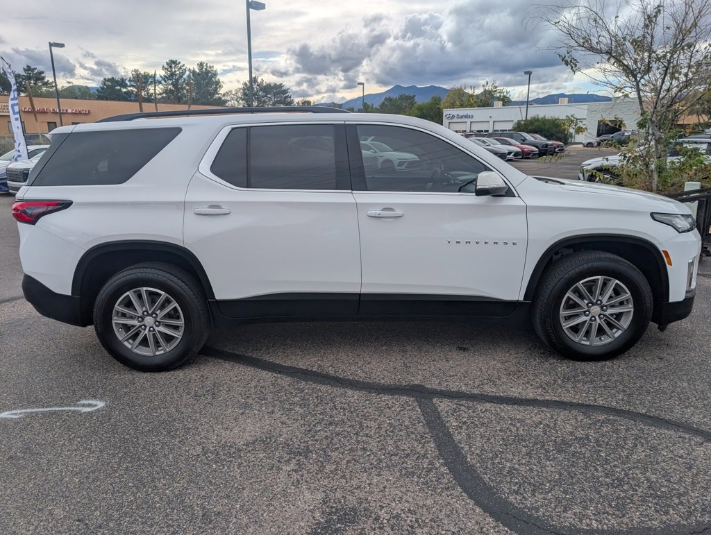 Used 2023 Chevrolet Traverse LT image 6