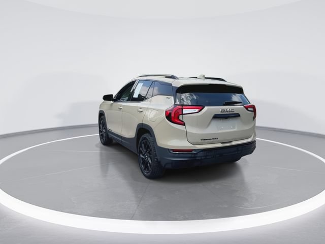 Used 2023 GMC Terrain SLT w/ Tech Package FWD image 9