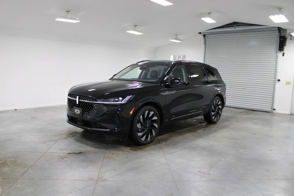 New 2026 Lincoln Nautilus Reserve w/ Jet Appearance Package image 5