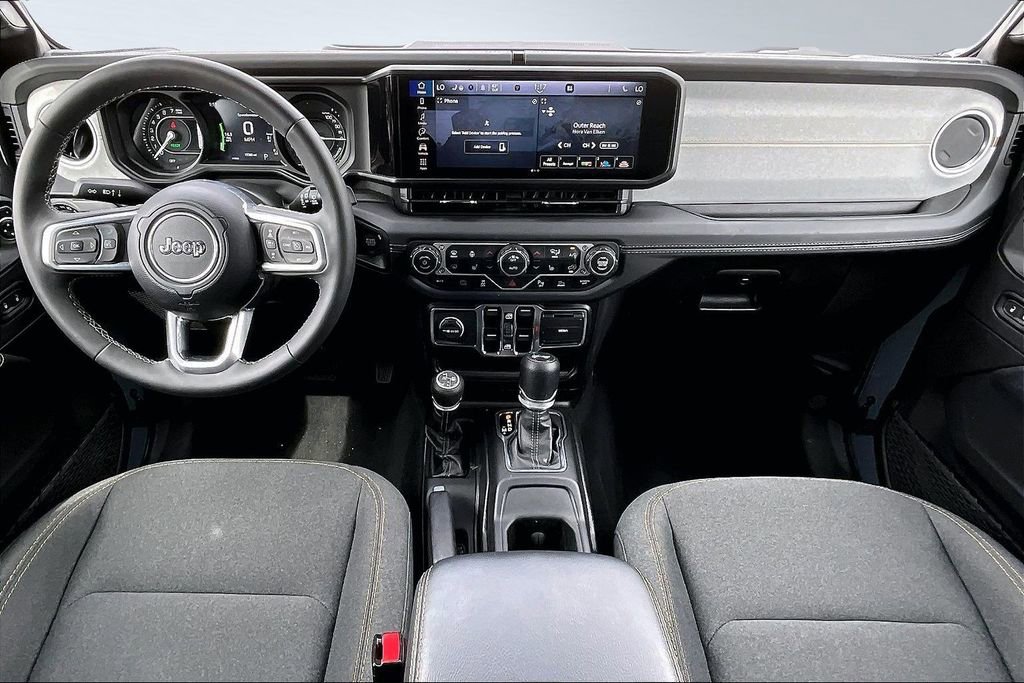 Certified 2025 Jeep Wrangler Unlimited Sahara w/ Safety Group image 9