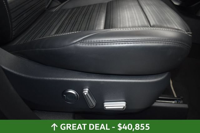 Used 2024 Lincoln Nautilus Reserve AWD/4WD image 31