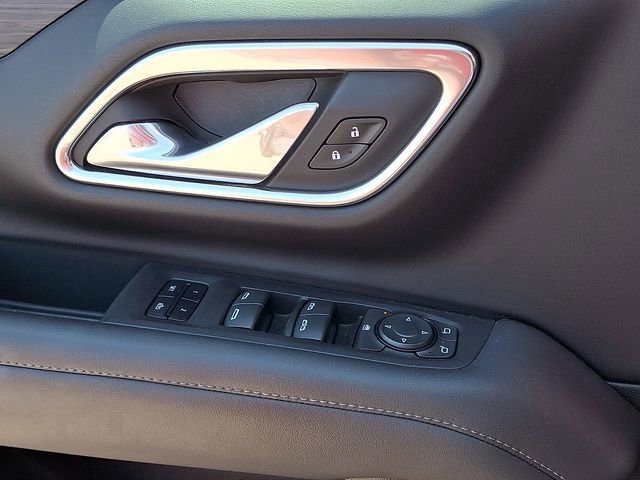 Used 2021 Chevrolet Suburban Z71 w/ Rear Media and Nav Package AWD/4WD image 24