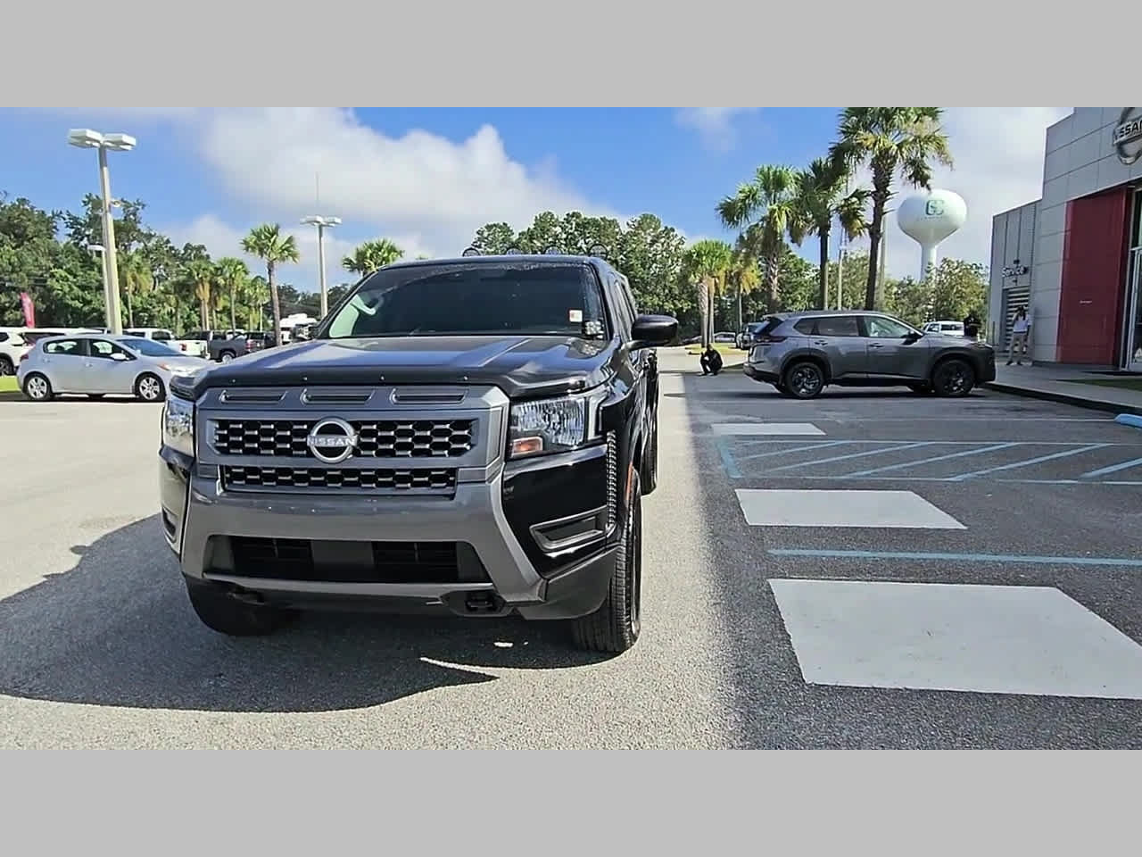 Used 2025 Nissan Frontier SV AWD/4WD image 21