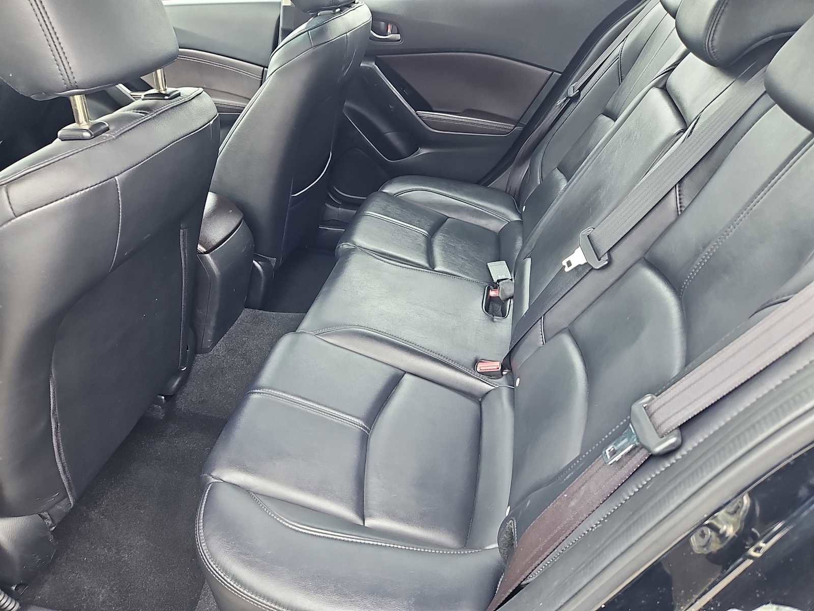 Used 2017 MAZDA MAZDA3 Touring image 28