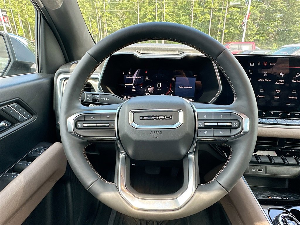 New 2024 GMC Canyon Denali w/ LPO, Denali Black Edition image 18