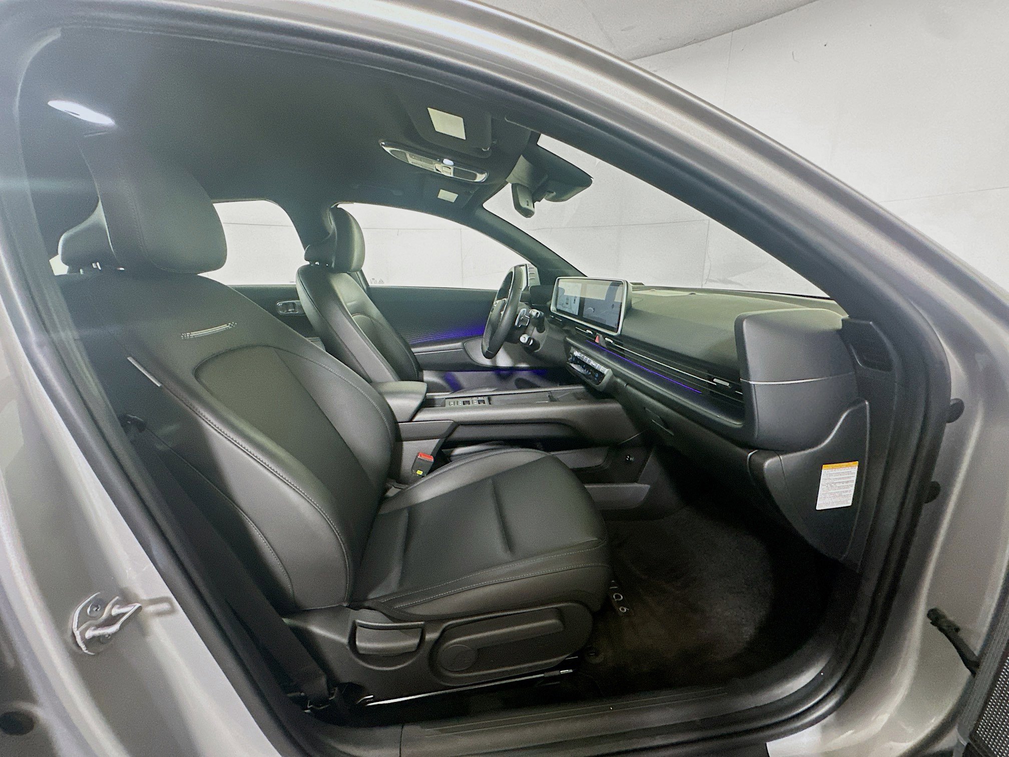 Used 2024 Hyundai Ioniq 6 SEL RWD image 31
