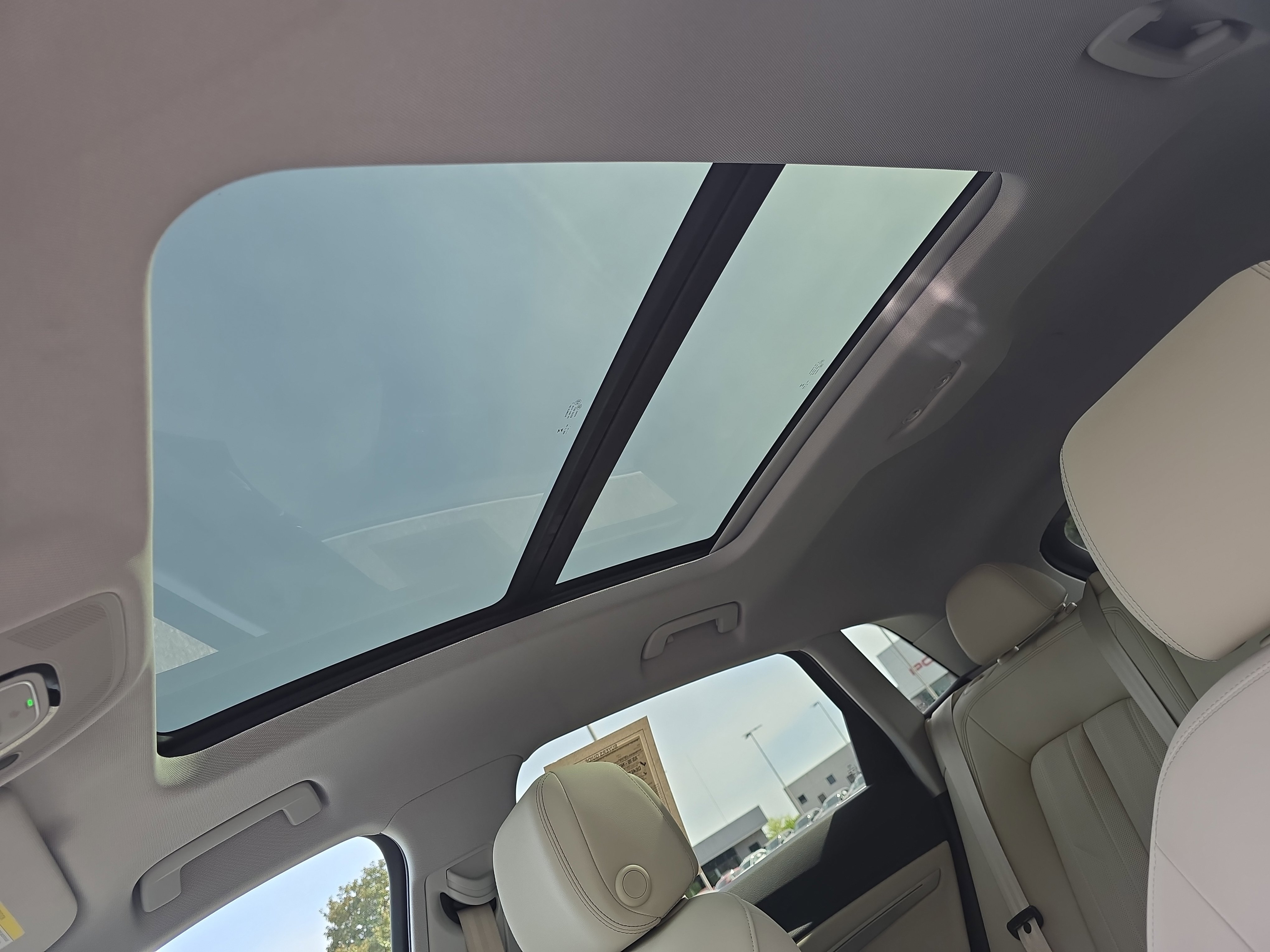 Used 2019 Audi e-tron Premium Plus AWD/4WD image 30