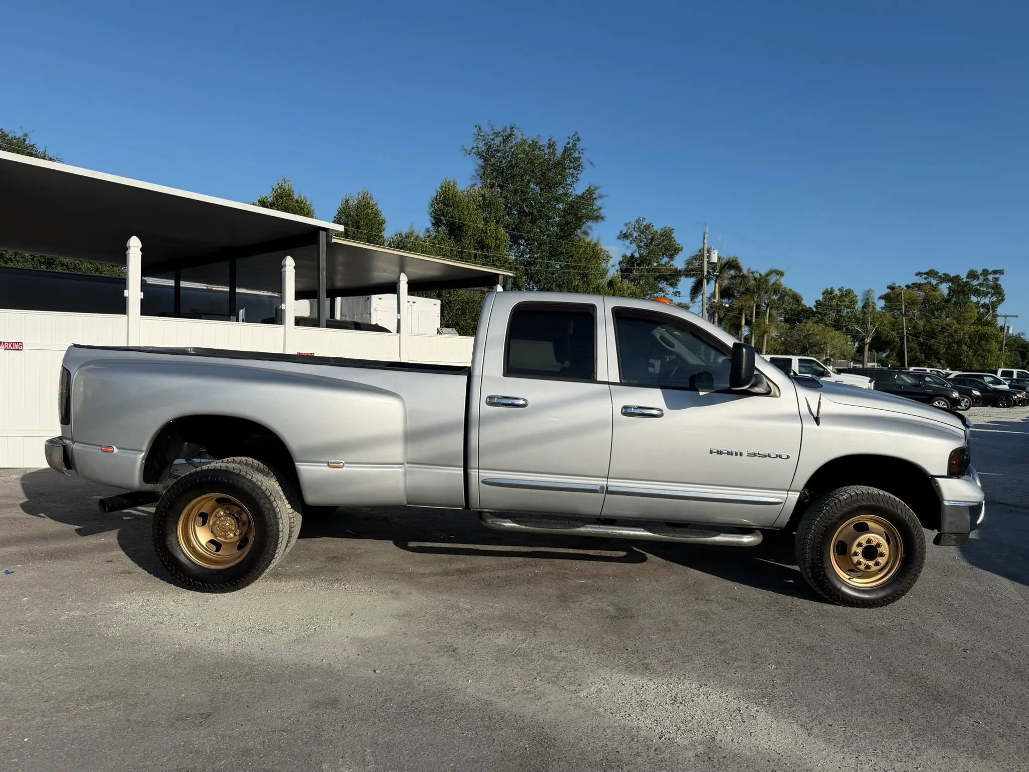 Used 2005 Dodge Ram 3500 Truck SLT AWD/4WD image 5