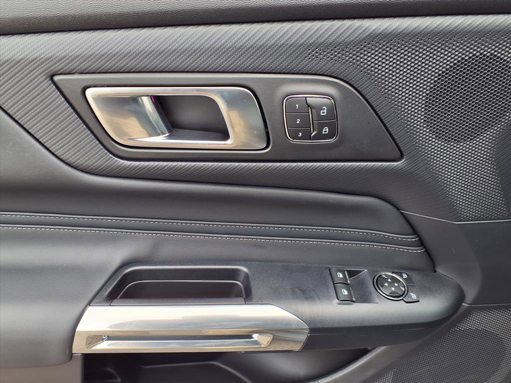 Certified 2025 Ford Mustang GT Premium image 12