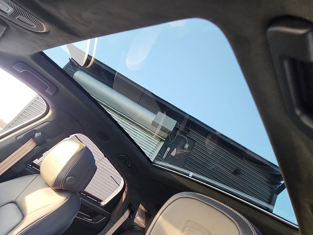 New 2026 Porsche Cayenne Turbo image 12