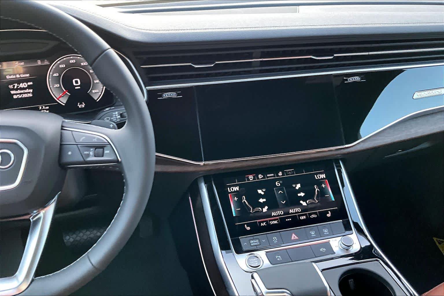 New 2026 Audi Q7 2.0T Premium w/ Convenience Plus Package AWD/4WD image 6