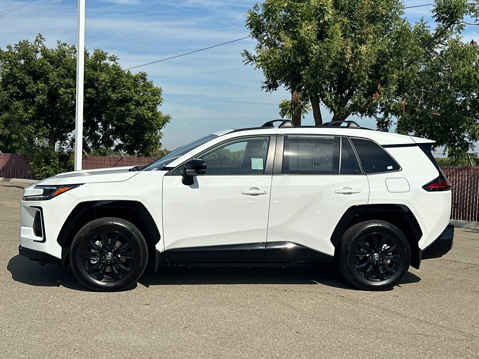 Used 2026 Toyota RAV4 SE w/ Convenience Package AWD/4WD image 7