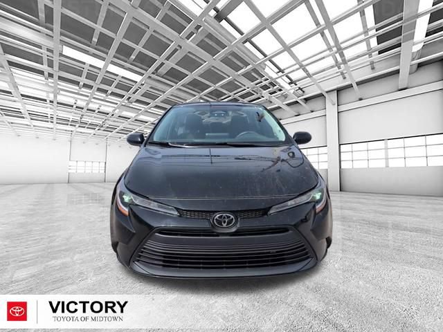 Used 2024 Toyota Corolla LE image 8