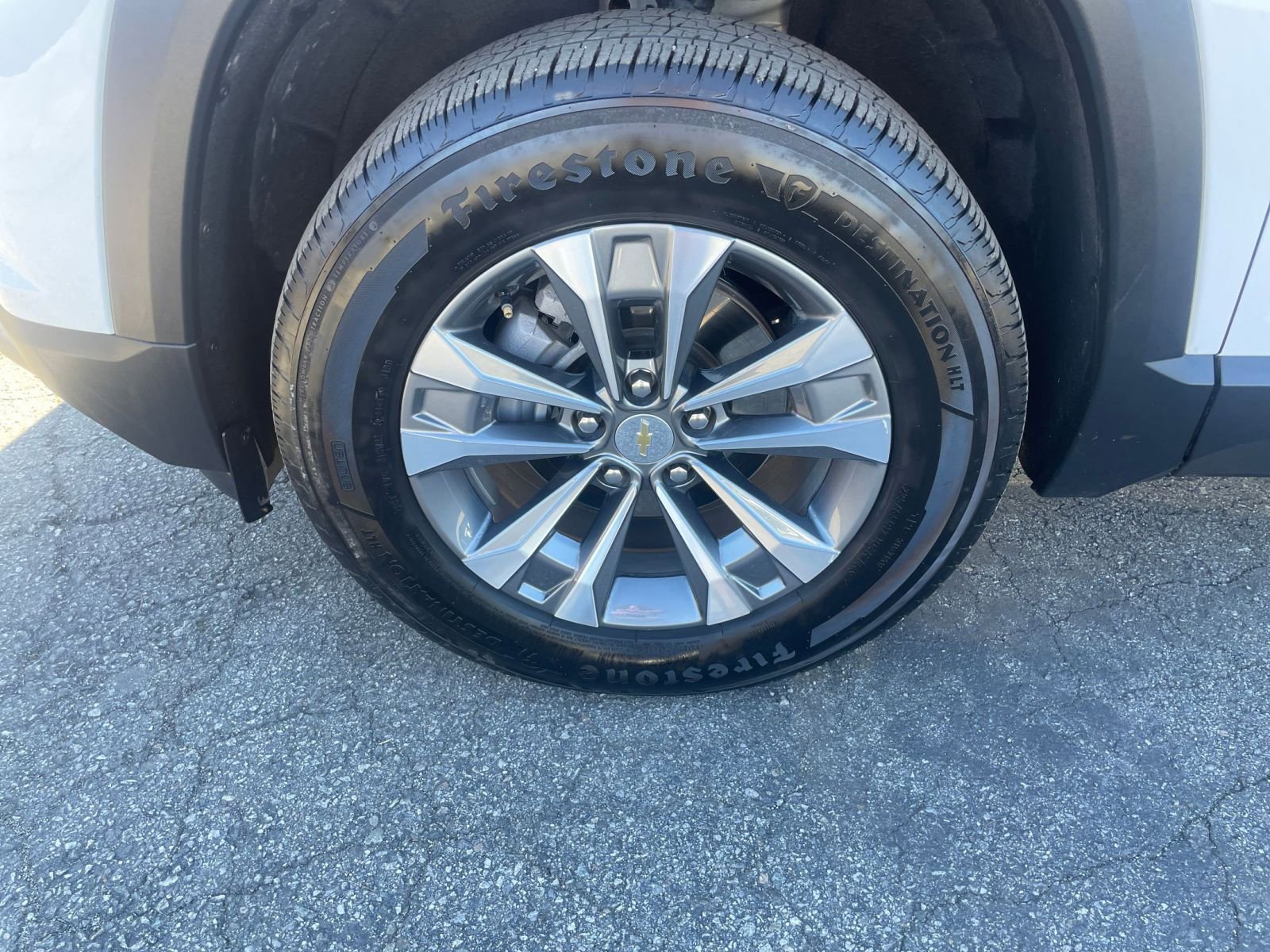 Used 2025 Chevrolet Equinox LT image 30