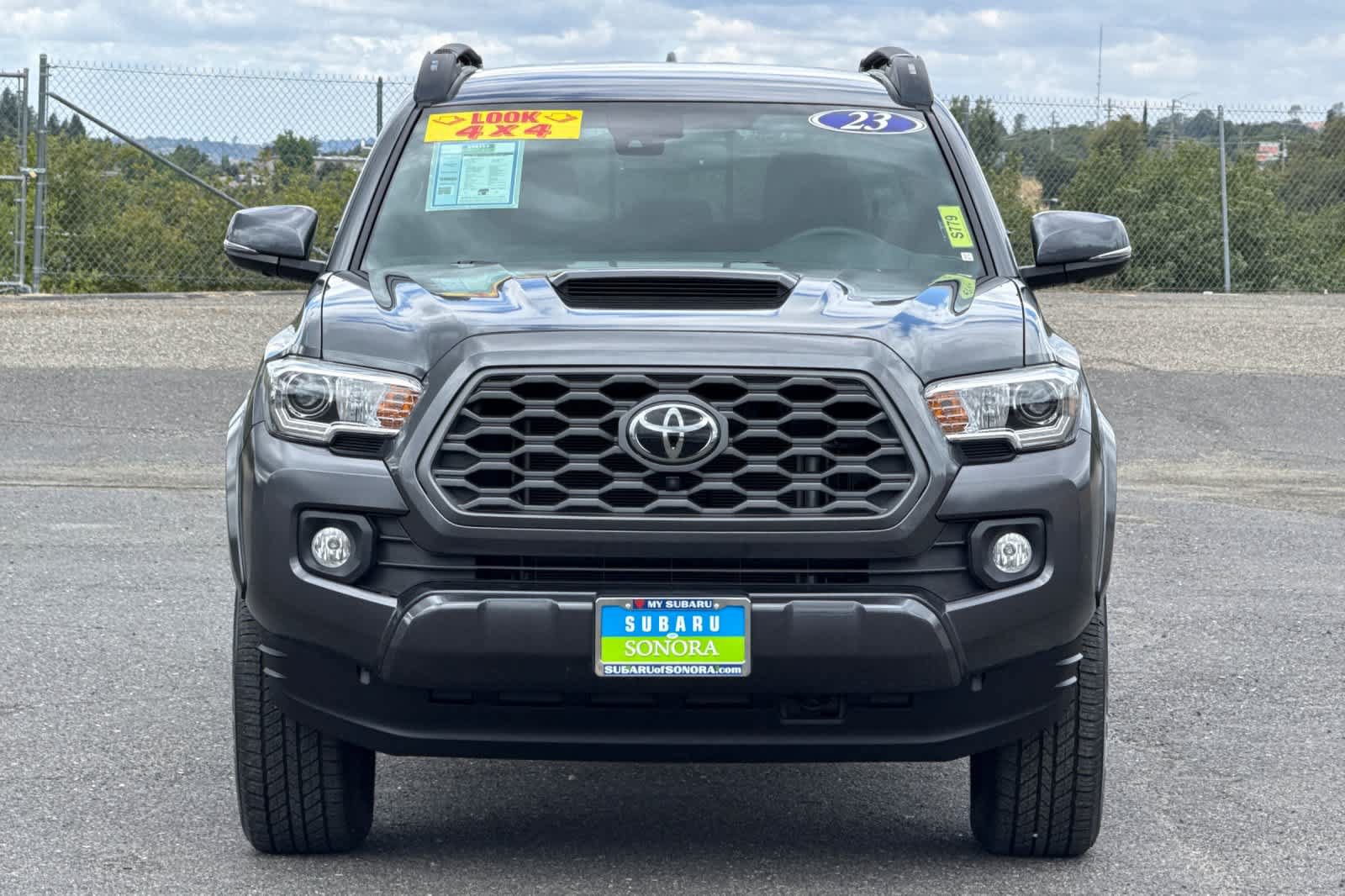 Used 2023 Toyota Tacoma TRD Sport w/ Advanced Technology Package AWD/4WD image 9