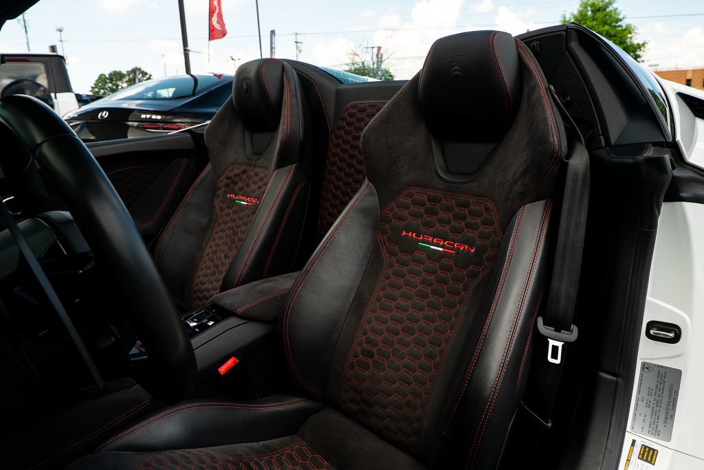 Used 2017 Lamborghini Huracan LP 610-4 AWD/4WD image 25
