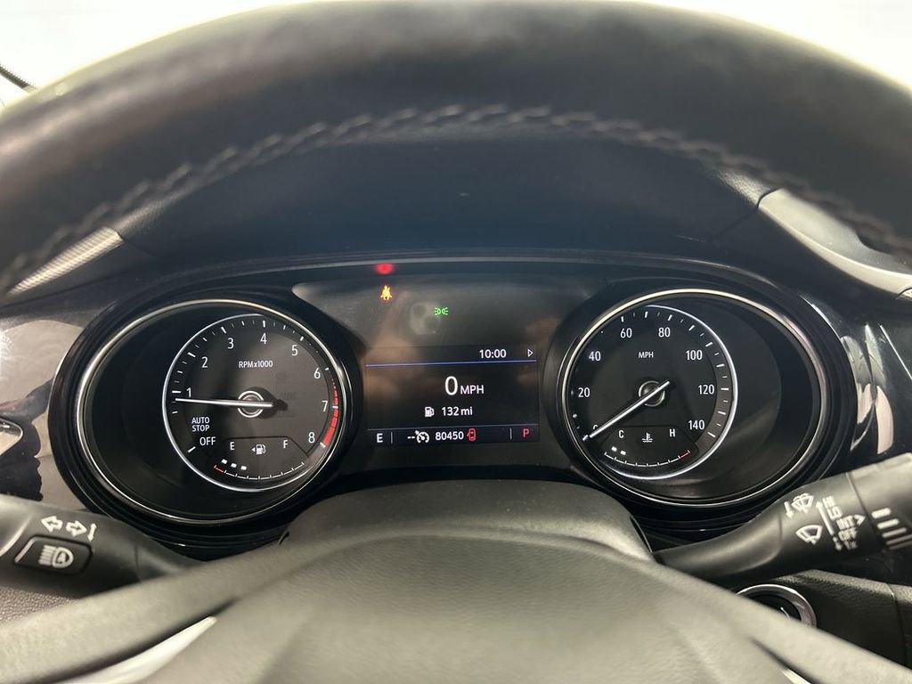 Used 2020 Buick Encore GX Essence w/ Sport Touring Package FWD image 13