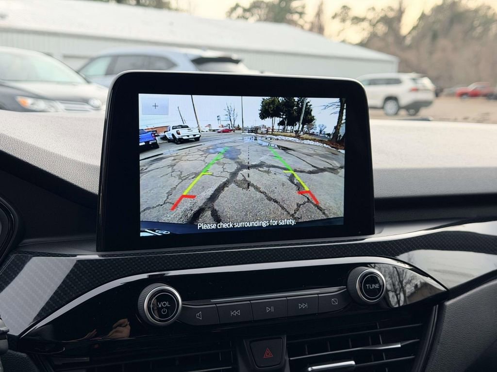 Used 2025 Ford Escape ST-Line image 4