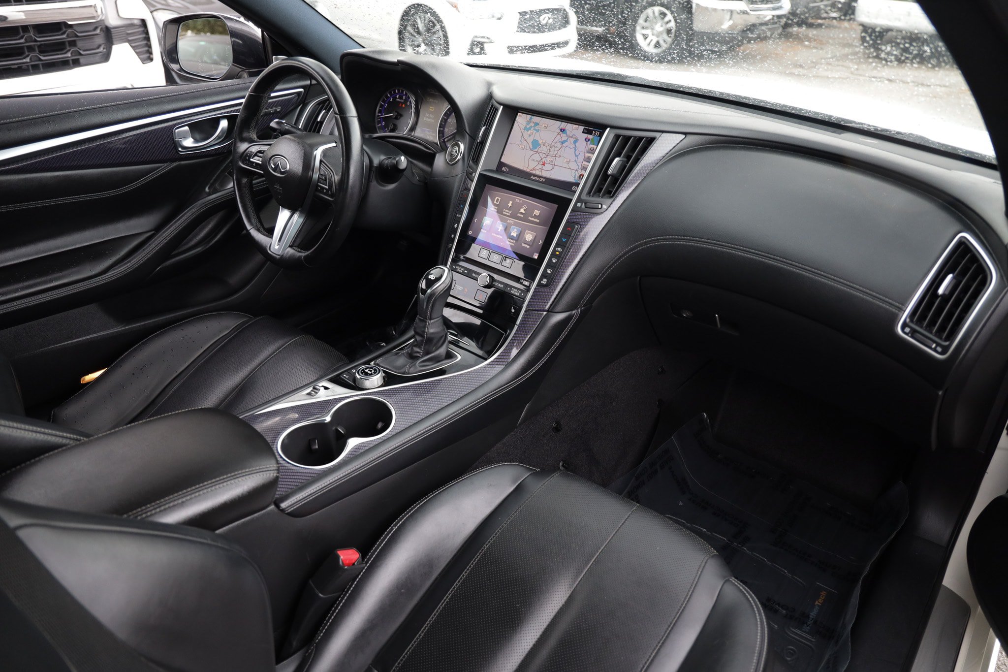 Used 2017 INFINITI Q60 Red Sport 400 RWD image 20