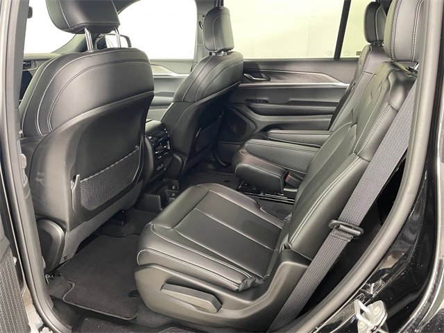 New 2025 Jeep Grand Cherokee L Limited w/ Trailer Tow Package image 16