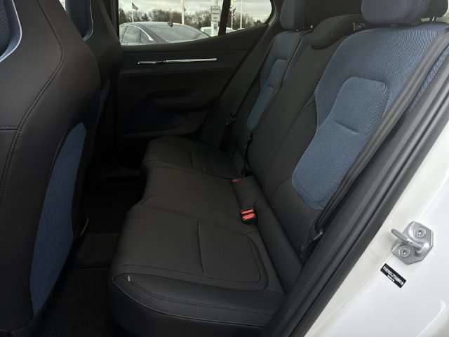 New 2026 Volvo EX30 Cross Country Ultra w/ Protection Package Premier AWD/4WD image 26