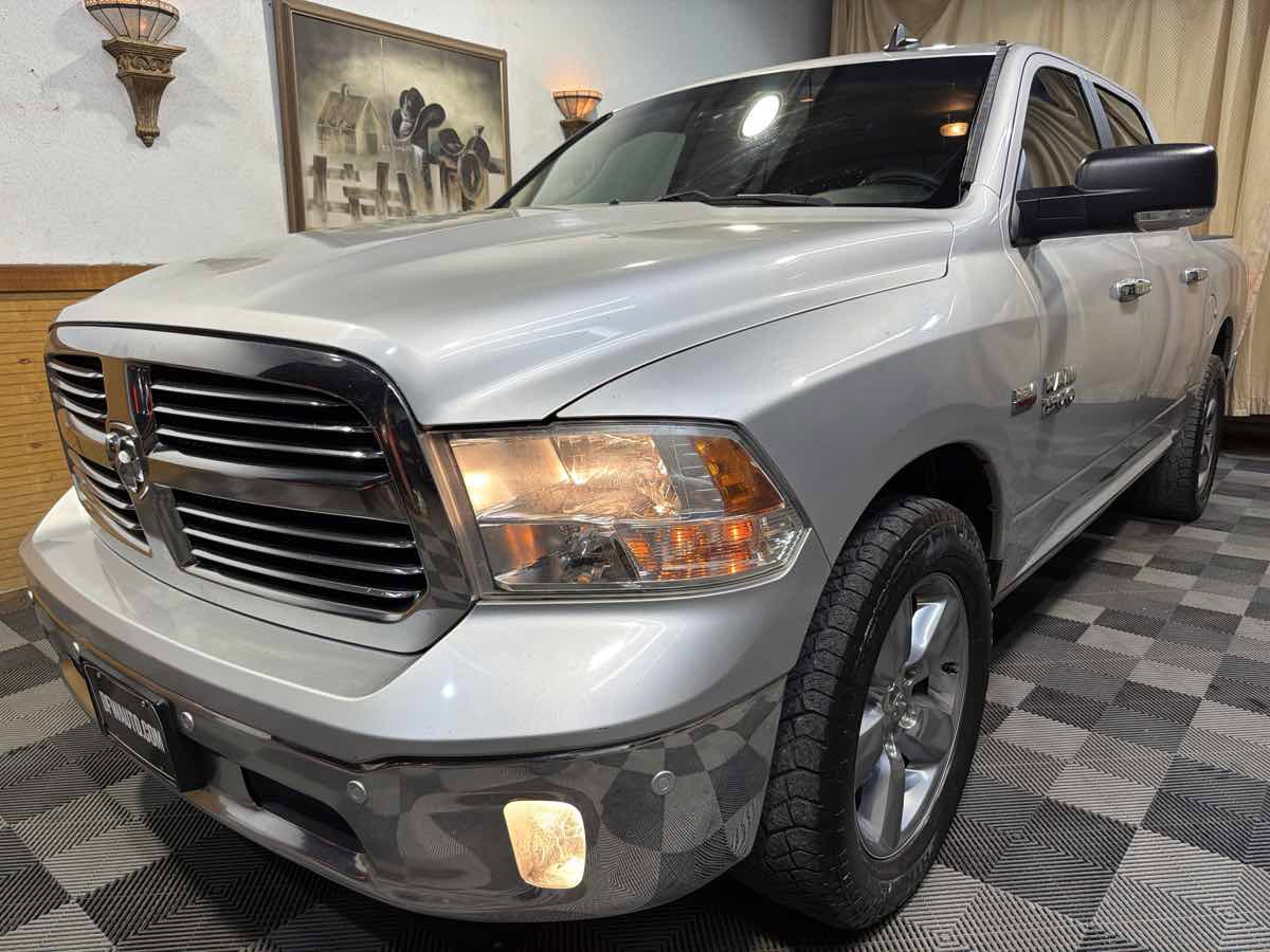 Used 2017 RAM 1500 Lone Star RWD image 4