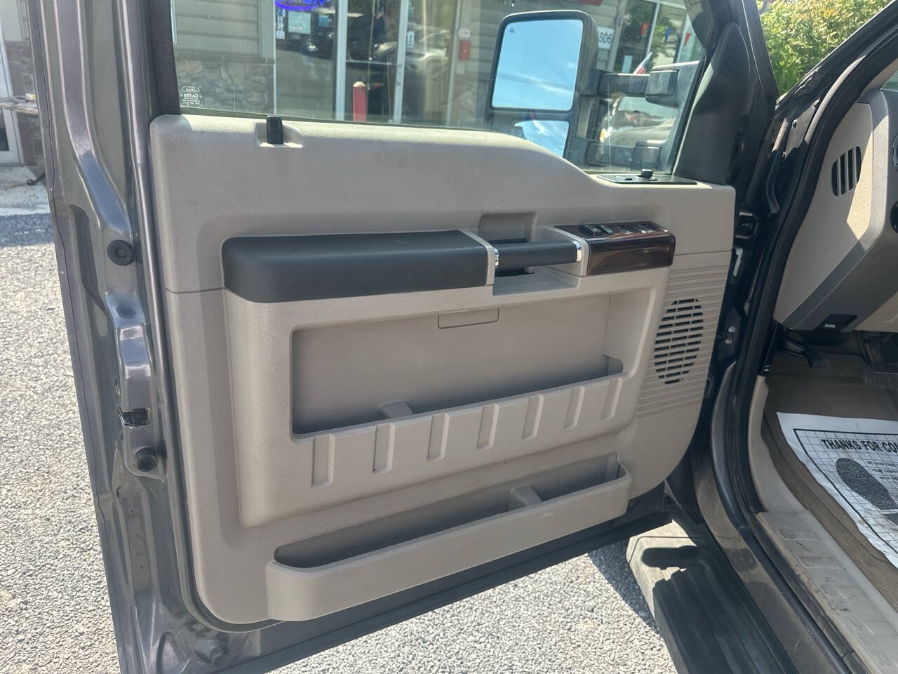 Used 2008 Ford F250 Lariat AWD/4WD image 9