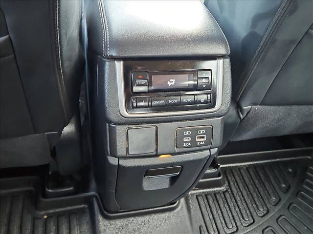Used 2024 Subaru Ascent Limited AWD/4WD image 16