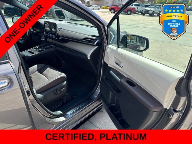 Used 2023 Toyota Sienna Platinum FWD image 12